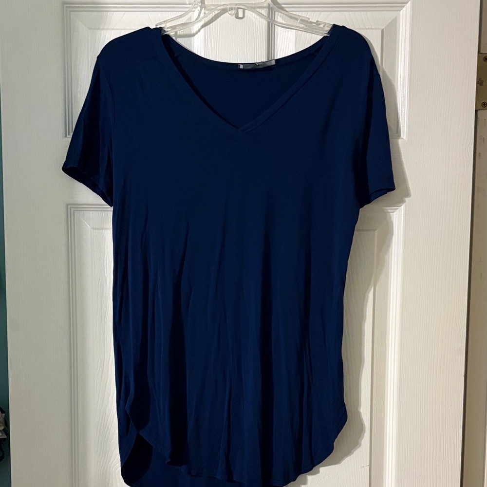 Classic Navy V-Neck Short Sleeve Top